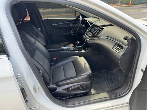 Used 2019 Chevrolet Impala LT image 20