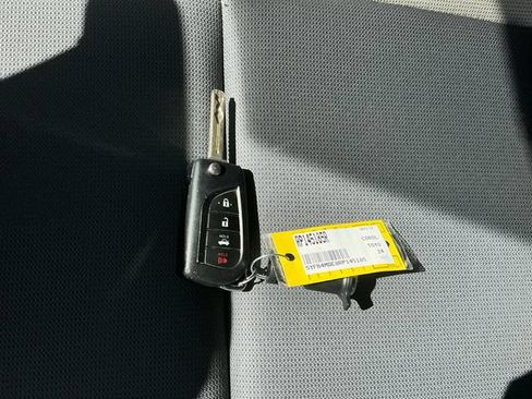 Used 2024 Toyota Corolla LE FWD image 29
