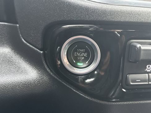 Used 2022 Chevrolet Silverado 1500 LT image 16