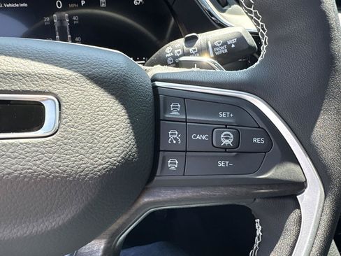 New 2026 Jeep Grand Cherokee Limited AWD/4WD image 18