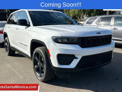 Used 2022 Jeep Grand Cherokee Altitude
