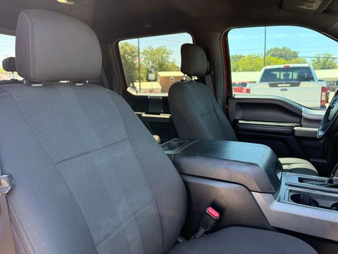 Used 2015 Ford F150 XLT w/ Equipment Group 302A Luxury AWD/4WD image 32