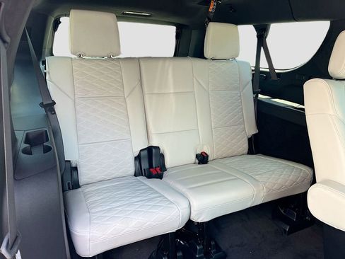 New 2026 Cadillac Escalade ESV Platinum Luxury RWD image 34
