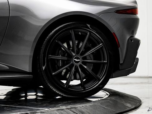 Used 2020 Aston Martin V8 Vantage Coupe image 72