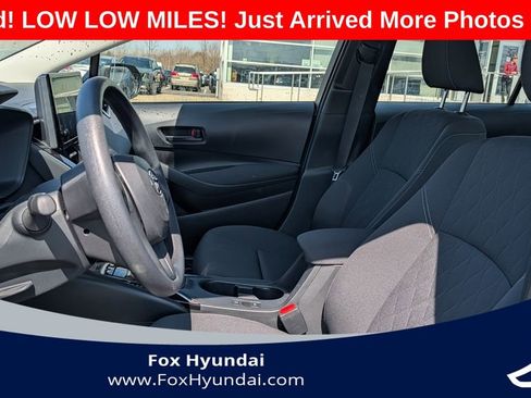Used 2025 Toyota Corolla LE FWD image 7