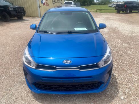 Used 2021 Kia Rio S w/ Technology Package FWD image 2