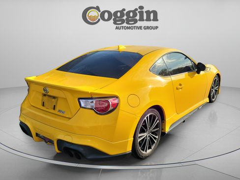 Used 2015 Scion FR-S Release Series 1.0 RWD image 5