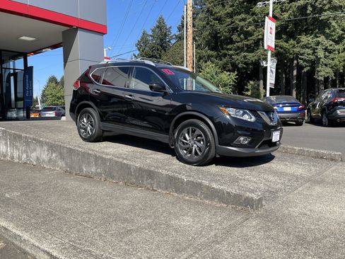 Used 2016 Nissan Rogue SL AWD/4WD image 1