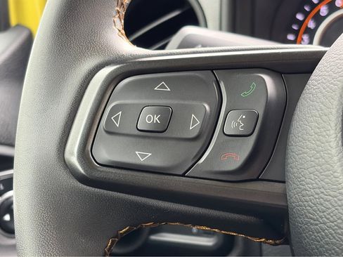 Used 2024 Jeep Wrangler Sport S image 12