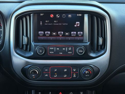 Used 2016 GMC Canyon SLT w/ Driver Alert Package image 15