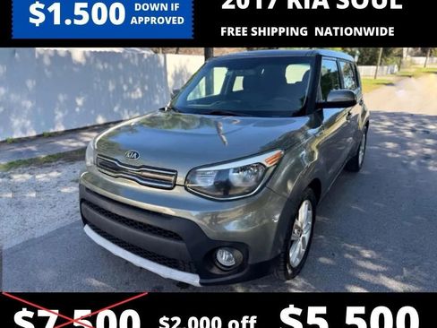 Used 2017 Kia Soul + image 1