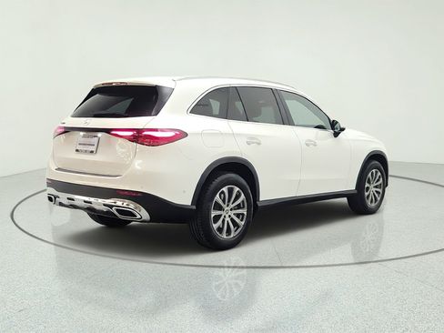 Certified 2026 Mercedes-Benz GLC 300 image 5