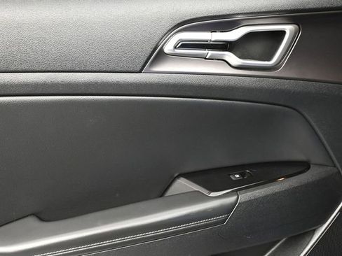 Used 2023 Kia Sportage EX image 14