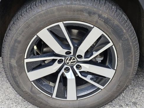 Used 2023 Volkswagen Atlas SE image 10