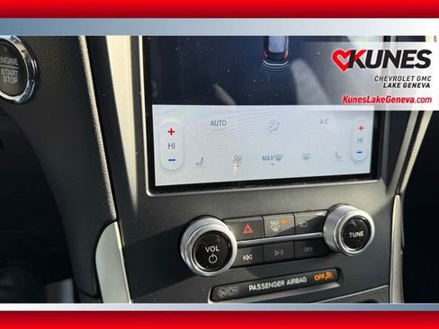 Used 2023 Ford Edge SEL image 34