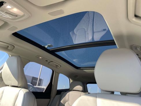 New 2026 Volvo XC60 B5 Ultra w/ Protection Package Premier image 9