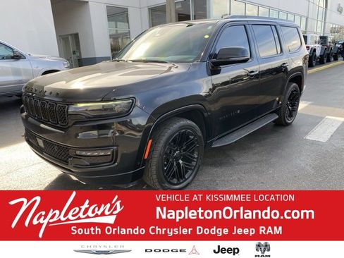 Used 2023 Jeep Wagoneer Series II image 1