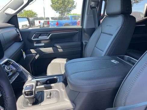 New 2026 GMC Sierra 1500 Denali w/ Technology Package AWD/4WD image 10