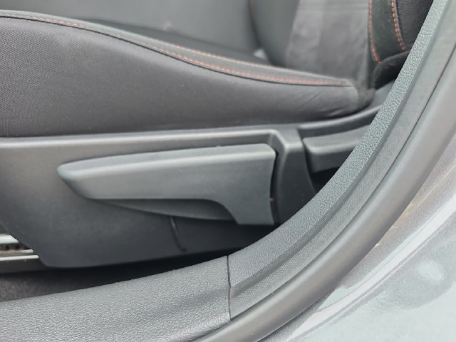 Used 2025 Nissan Sentra SR FWD image 16
