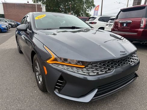 Used 2023 Kia K5 LXS FWD image 3