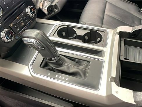 Used 2018 Ford F150 Lariat w/ Equipment Group 502A Luxury image 23