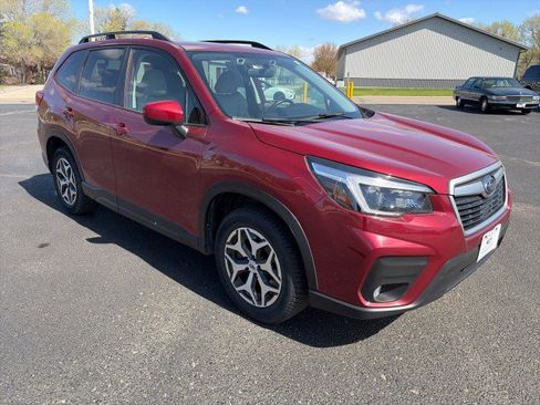 Used 2021 Subaru Forester Premium AWD/4WD image 7