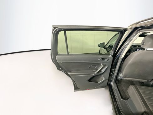 Used 2022 Volkswagen Tiguan S FWD image 24
