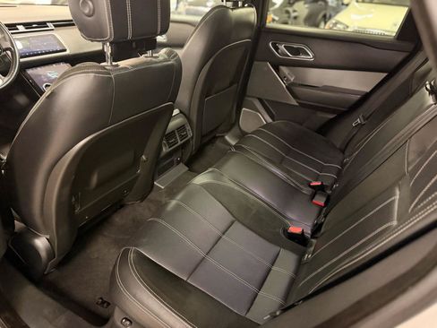 Used 2018 Land Rover Range Rover Velar R-Dynamic SE AWD/4WD image 21