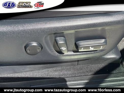 Used 2015 Lexus GX 460 w/ Premium Package AWD/4WD image 16