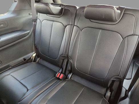 New 2026 Jeep Grand Cherokee L Limited w/ Limited Altitude Package RWD image 24