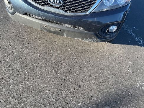 Used 2013 Kia Sorento LX w/ Convenience Pkg image 16