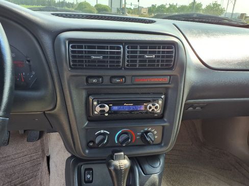 Used 1997 Chevrolet Camaro Z28 RWD image 11
