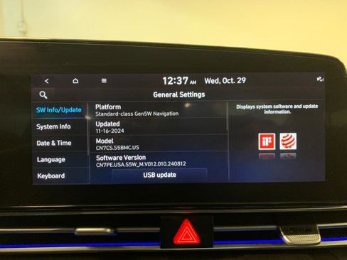 Used 2024 Hyundai Elantra SEL image 27