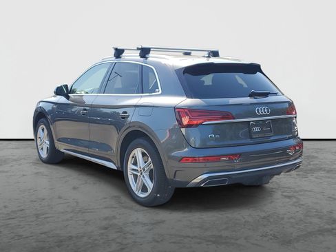 Used 2022 Audi Q5 e Prestige w/ Prestige Package AWD/4WD image 3