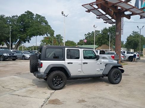 Used 2023 Jeep Wrangler Unlimited AWD/4WD image 39
