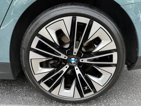 Used 2026 BMW 530i xDrive AWD/4WD image 16
