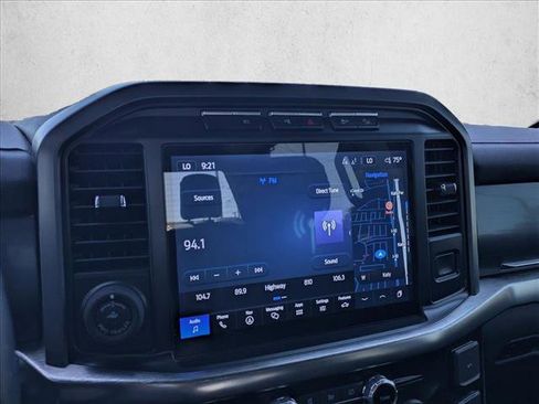 Used 2022 Ford F150 Lariat AWD/4WD image 10