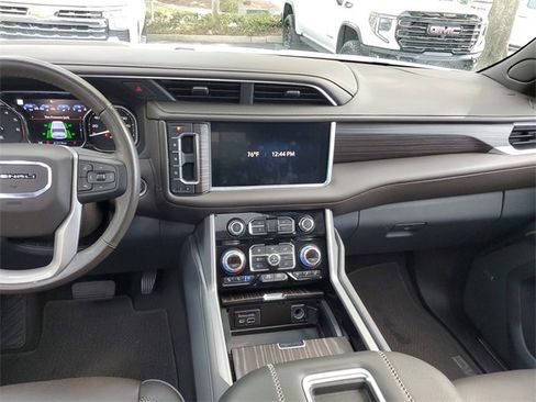 Used 2021 GMC Yukon Denali w/ Denali Ultimate Package image 13