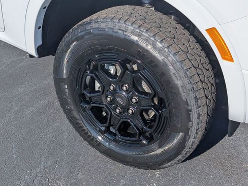 New 2025 Ford Ranger Lariat w/ FX4 Off-Road Package image 18