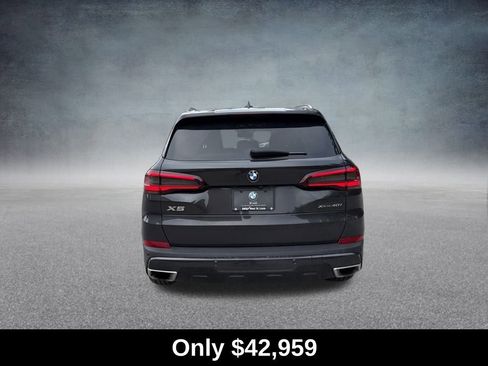 Used 2023 BMW X5 xDrive40i w/ Climate Comfort Package image 4