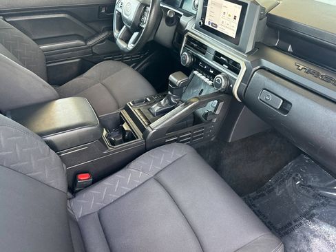 Used 2024 Toyota Tacoma SR RWD image 17