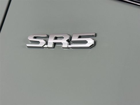 Certified 2025 Toyota Tundra SR5 w/ SR5 Premium Package AWD/4WD image 15
