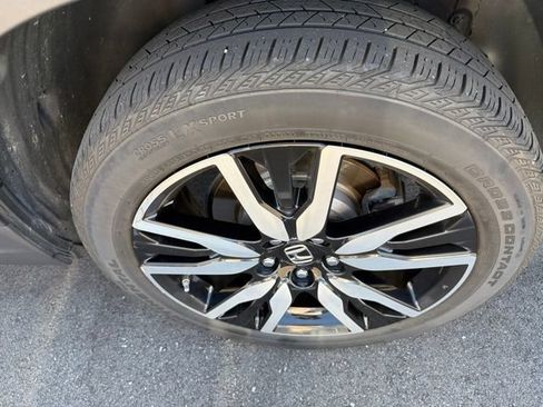 Used 2022 Honda Pilot Elite image 10