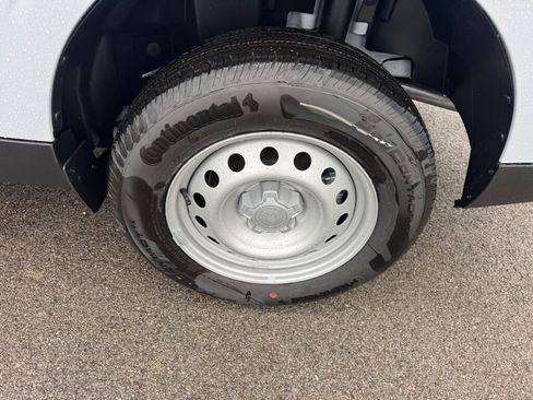 New 2025 Ford Maverick XL image 24