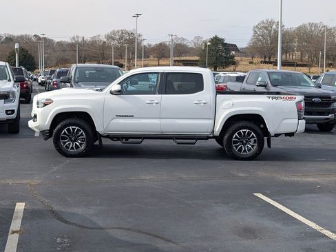 Used 2021 Toyota Tacoma TRD Off-Road image 5