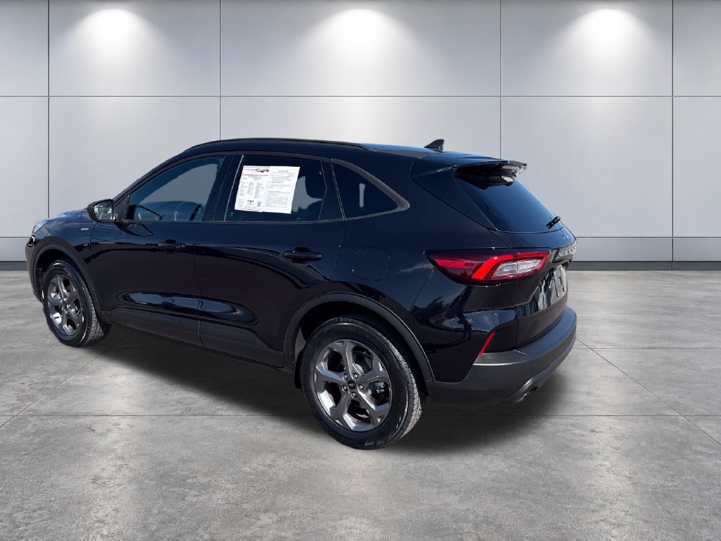 Used 2025 Ford Escape ST-Line AWD/4WD image 3