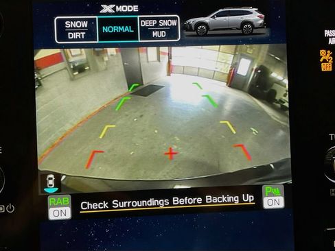 Used 2025 Subaru Outback Onyx Edition XT AWD/4WD image 13