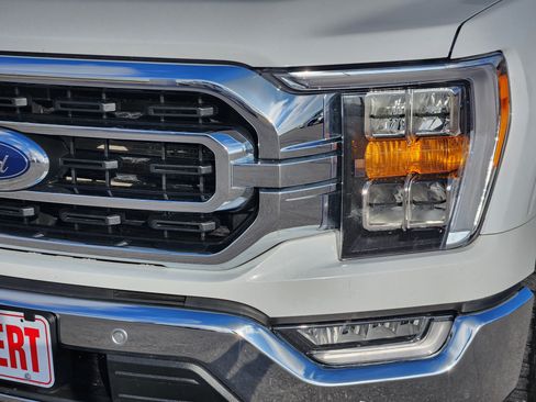 Used 2022 Ford F150 XLT w/ Equipment Group 302A High AWD/4WD image 8