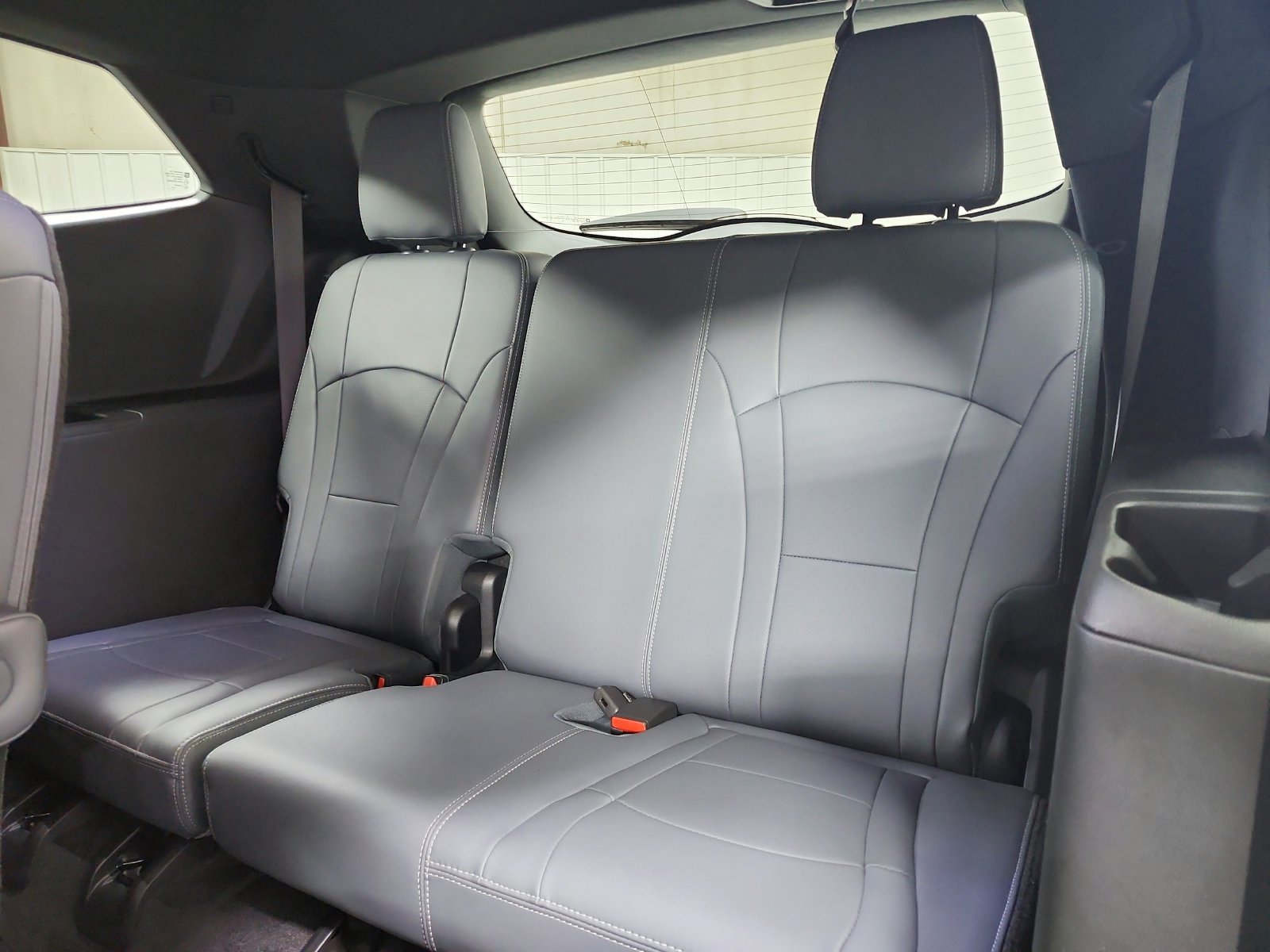 Used 2024 Buick Enclave Essence FWD image 35