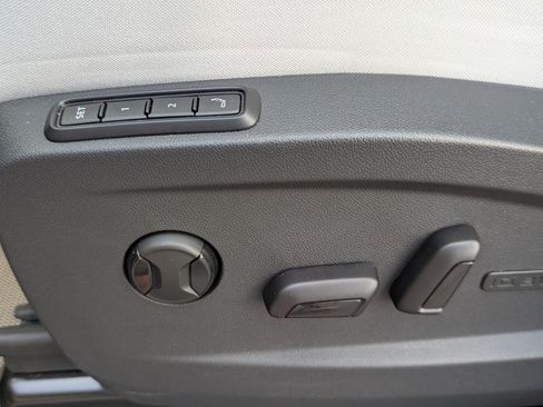 Used 2025 Volkswagen ID. Buzz 1st Edition w/ Cupholders Package RWD image 24